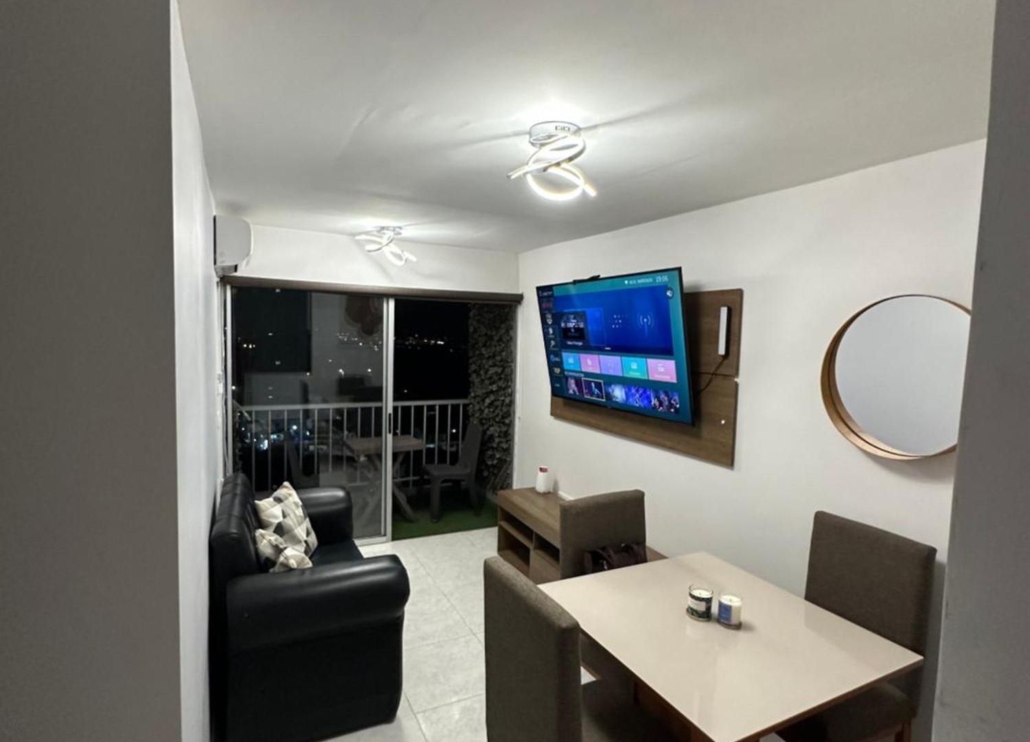 Apartamento Construescala Pm - Conjunto Residencial Entrelagos *