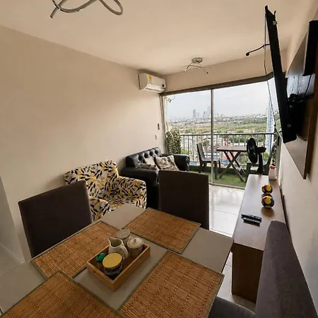 Apartamento Construescala Pm - Conjunto Residencial Entrelagos *